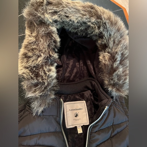 Greenlander Puffer Vest Faux Fur Hood removable Black Womens SZ. Large - Picture 6 of 16